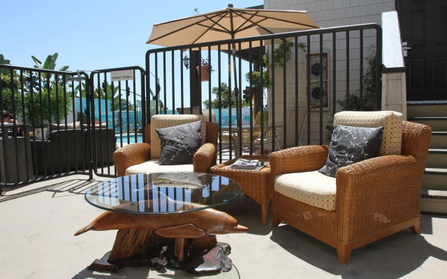 Costa Art Hotel