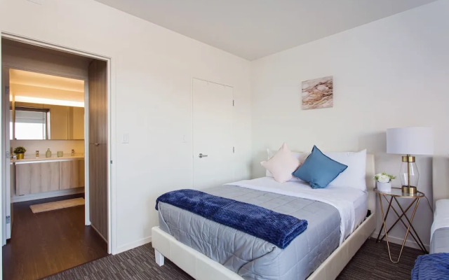 New Urban Downtown LA Luxury Apartment