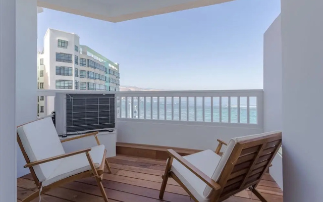 Luxury in frontbeach