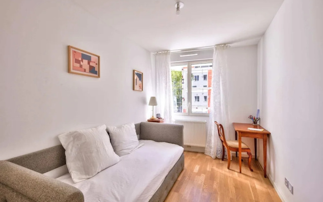 Pleasant and Comfortable 3-room Apartment