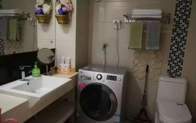 Mei Zhu Apartment