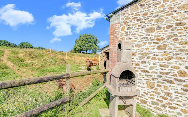 Welcoming Holiday Home in Brainville With Fenced Garden