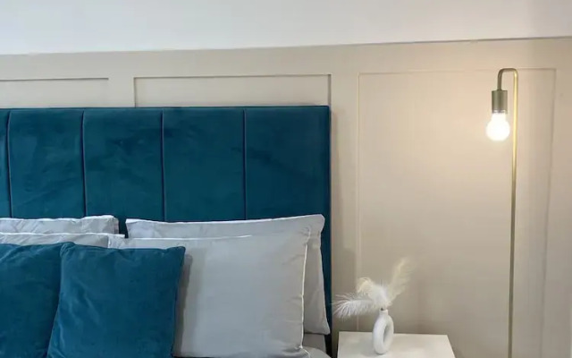 Spacious 2-bed Near Etihad-games Room-free Parking
