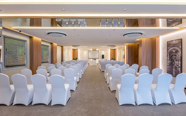 Park Inn & Suites By Radisson Bengaluru Yelahanka