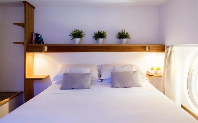 Agora Apartments