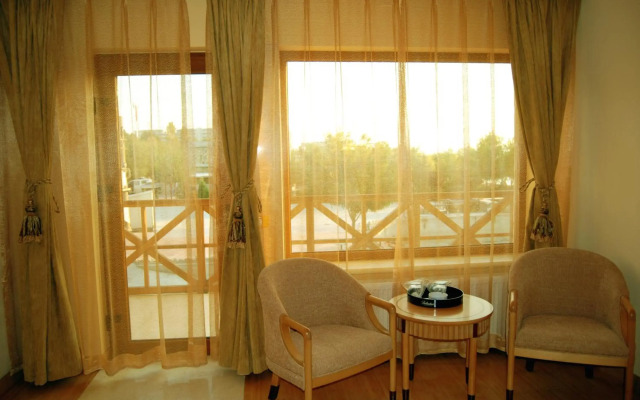 Hotel La Scoica Land