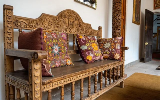 Andean Palace Boutique