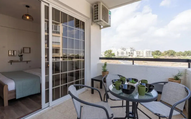 Araminta 2-Bedroom Apartment in Larnaca