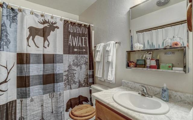 Bloody Basin Pine 2 Bedroom Cabin by Redawning