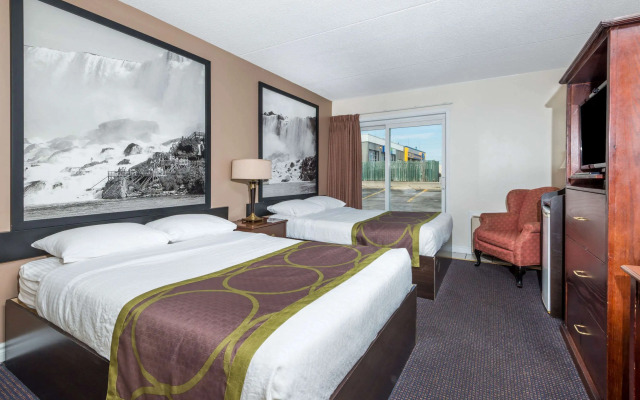 Super 8 by Wyndham Cambridge/Kitchener/Waterloo Area