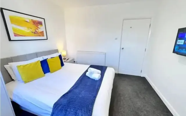 Ox Heathrow Stay