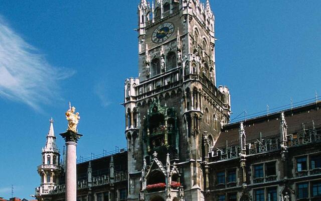 Mercure Hotel München Süd Messe вид на фасад