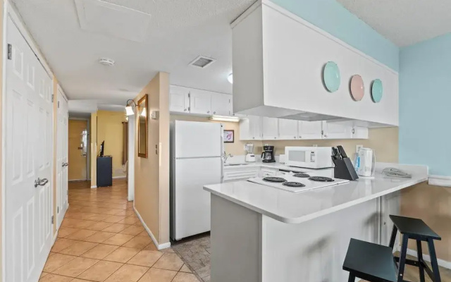Island Winds West Unit 575