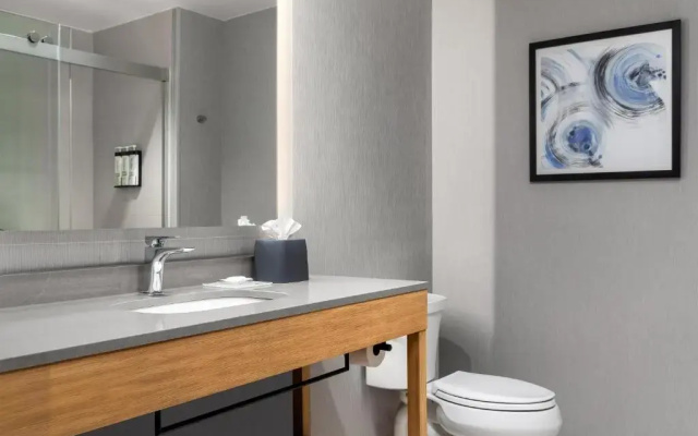 Hyatt Place Toronto Airport