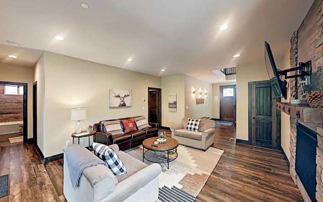 2015 South Lake Tahoe - 4 Br Home