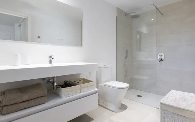 Horizon Top Floor Apartment Higueron