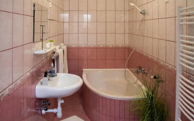 Csengettyű Apartman Eger