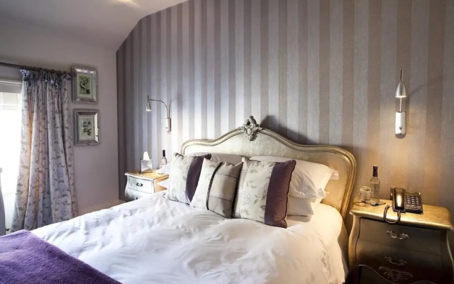 The Royal Hotel