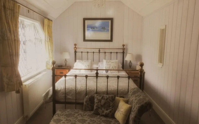 The Minadab Cottage