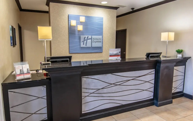 Holiday Inn Express Amp Suites Farmington