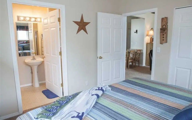 Powder Village Condominium I4