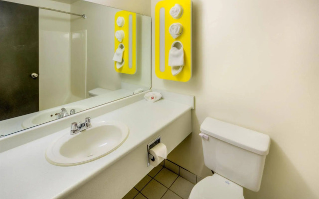 Motel 6 Regina, SK