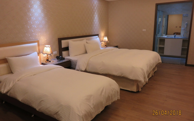 Maohua Motel