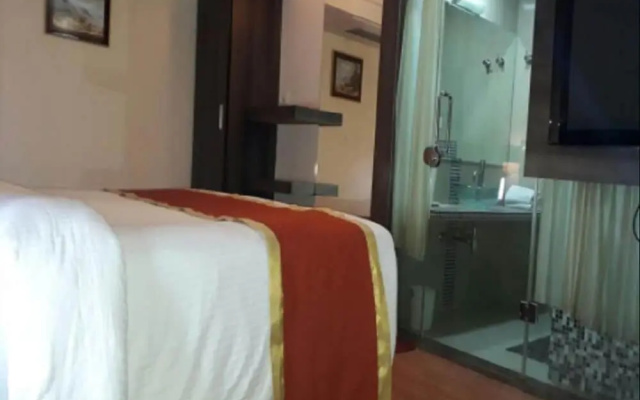 Hotel Crown
