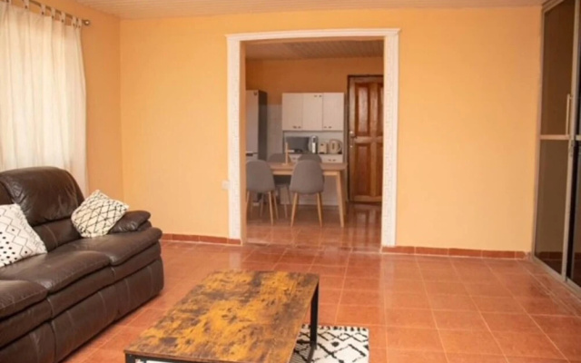 Full Aircon- 3bed Villa- A/c- Wifi- Hotwater