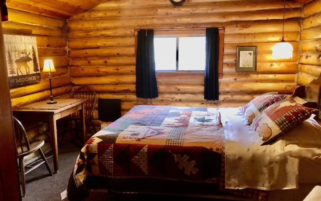 Carlo Creek Cabins