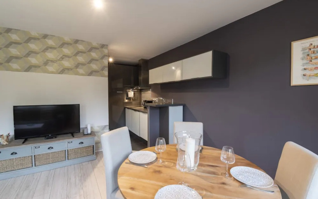 Les Deux Rives - Appartement Confortable Avec Place de Parking