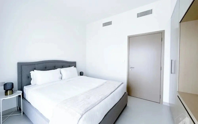 Luxury Burj Royale Modern Apt city view Balcony