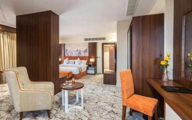Tulip Plaza Hotel Sakaka