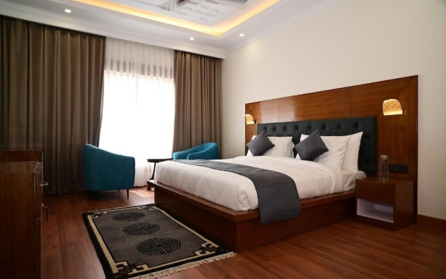 The Grand Orchard Resort