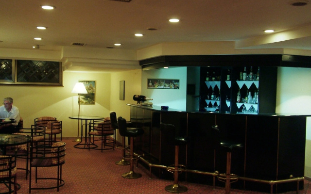 Aden Hotel