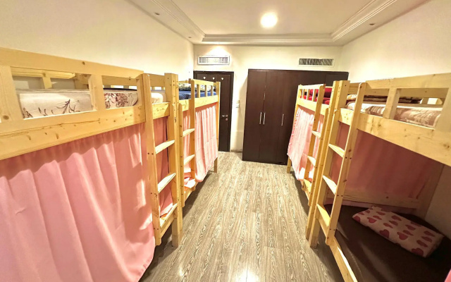 Heartland Hostel