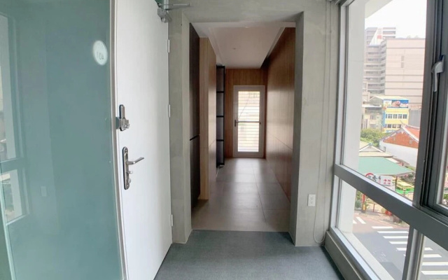 Lea's apartment B