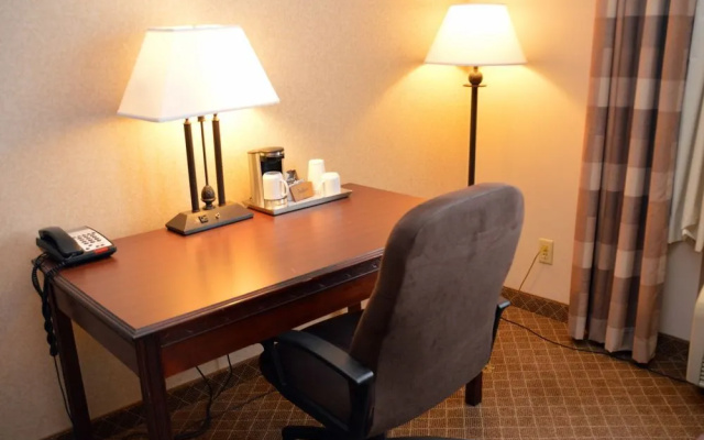 Holiday Inn Saint Joseph Riverfront