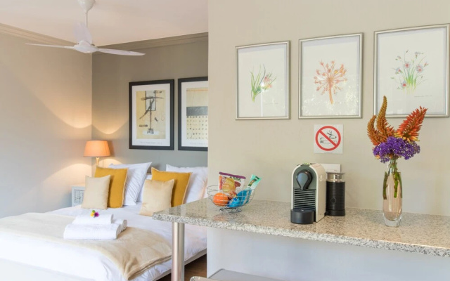 Garden View Suite