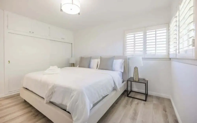 @ Marbella Lane - Serene Ranch Style Home W/pool