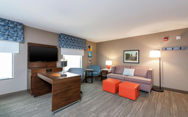Hampton Inn & Suites Marshalltown