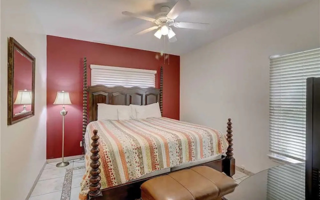 Ocean Breeze 33 - Three Bedroom Condo