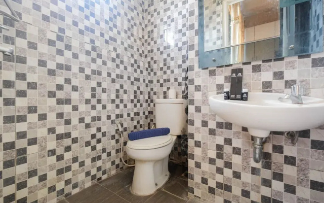 Comfy Studio Room Apartment at Kebagusan City
