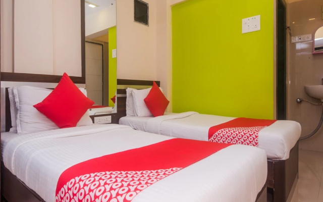 OYO 1453 Hotel Daisy Residency
