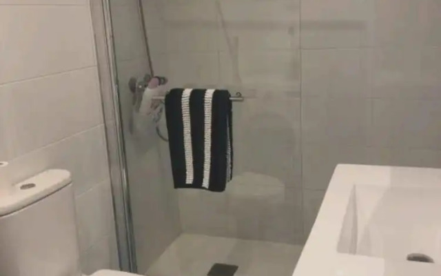 Apartment with 2 Bedrooms in Madrid, with Wifi