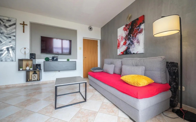 Awesome Home in Kastel Gomilica With Wifi and 2 Bedrooms