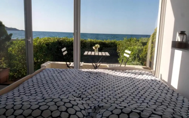Hendaye Beach Studio, front de mer avec parking privé