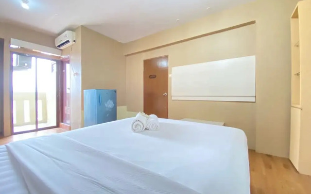 Spacious 3Br At Gateway Ahmad Yani Cicadas Apartment