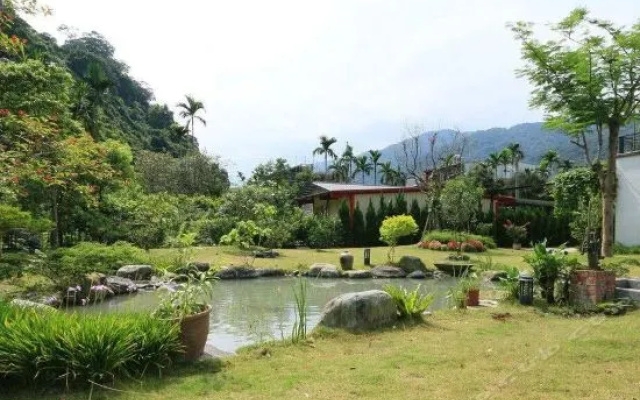 Jing Garden B&B