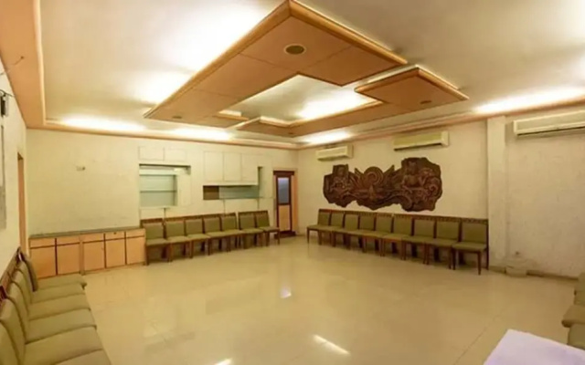 Sukh Hotel